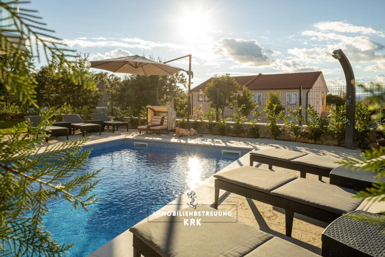 מאלינסקה Villa Richard מראה חיצוני תמונה